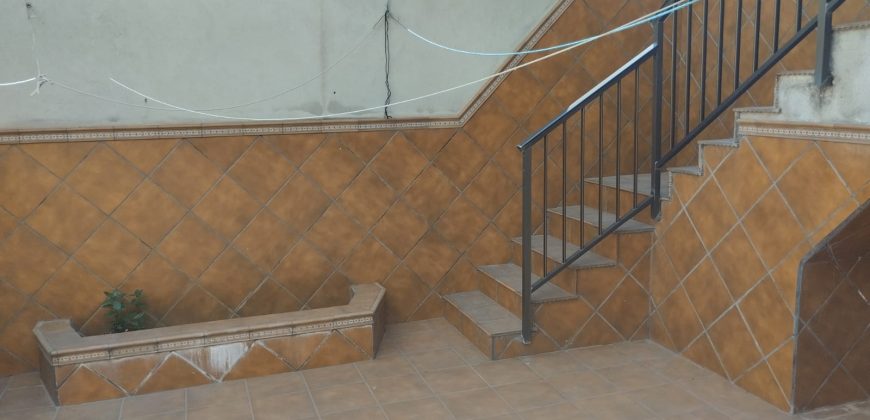 REF 24131 – CASA en ZONA POBLADO para ENTRAR A VIVIR