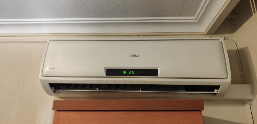 REF 25037b-SE ALQUILA Piso acogedor completamente AMUEBLADO en Las 600 – ¡Listo para entrar a vivir!