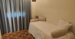 REF 25037b-SE ALQUILA Piso acogedor completamente AMUEBLADO en Las 600 – ¡Listo para entrar a vivir!