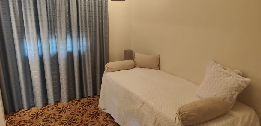 REF 25037b-SE ALQUILA Piso acogedor completamente AMUEBLADO en Las 600 – ¡Listo para entrar a vivir!