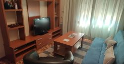 REF 25037b-SE ALQUILA Piso acogedor completamente AMUEBLADO en Las 600 – ¡Listo para entrar a vivir!