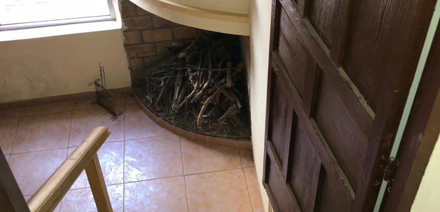 REF 25039- CASA EN HINOJOSAS DE CALATRAVA