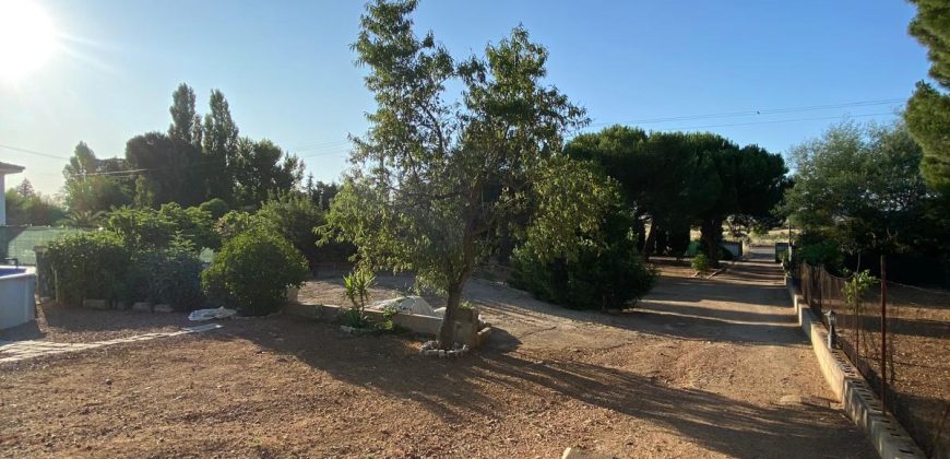 REF 25069- ESPECTACULAR CHALET DE CAMPO