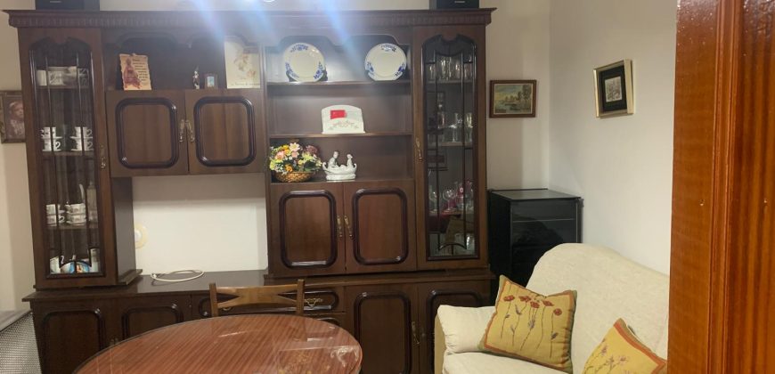 REF 25063- CASA ADOSADA DOS PLANTAS