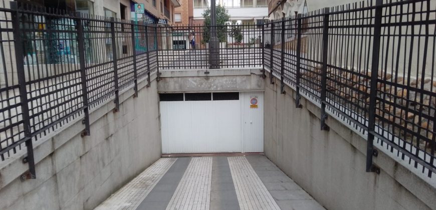 REF 25019- PLAZA DE GARAJE CENTRICA