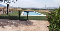 REF 25094- CAMPO ACOGEDOR EN EL VILLAR
