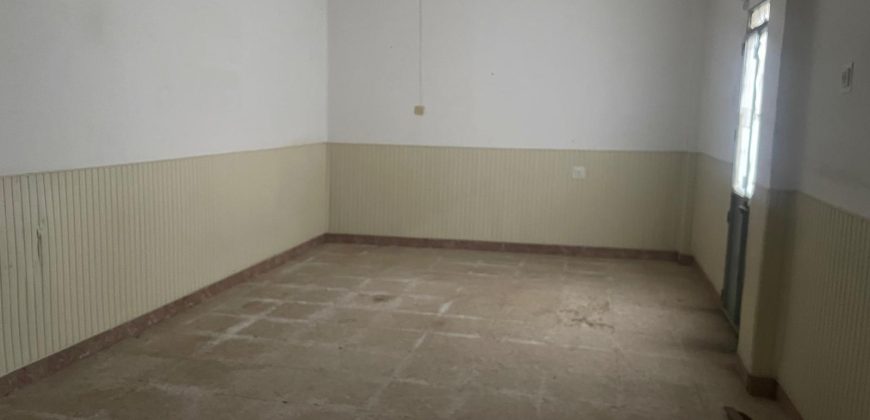 REF 25092- CASA PARA REFORMAR