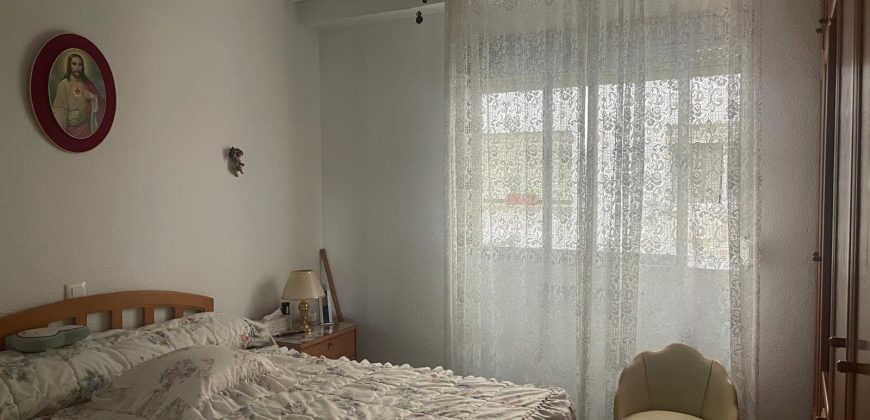 REF 25098- PISO EN EDIFICIO TAURO