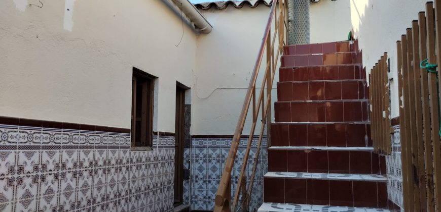 REF 25110- AMPLIA VIVIENDA CON PISCINA Y PATIO EL CARMEN