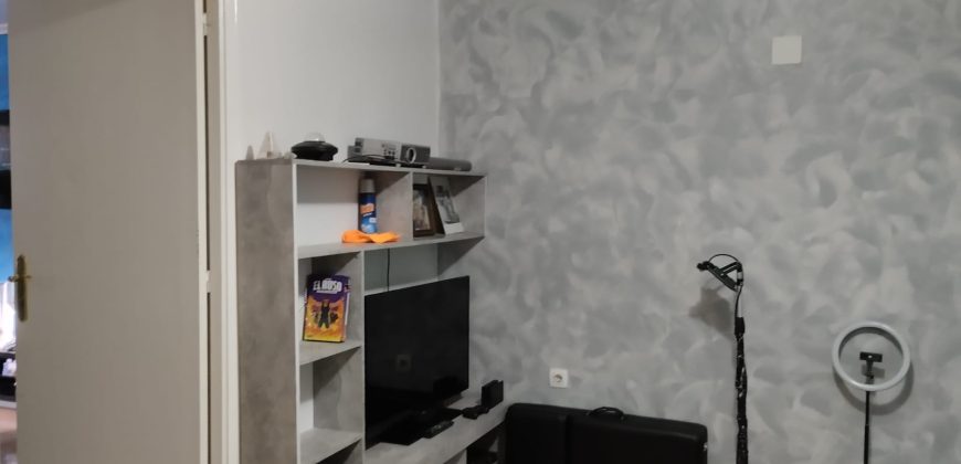 REF 25110- AMPLIA VIVIENDA CON PISCINA Y PATIO EL CARMEN