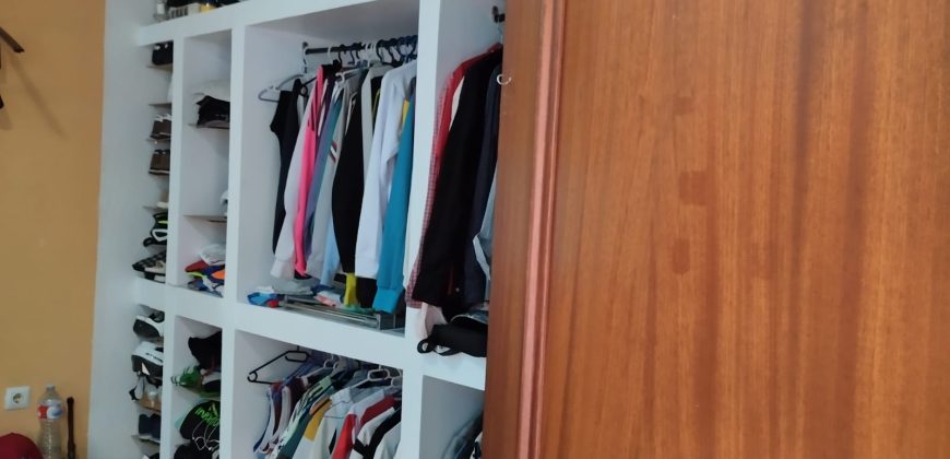 REF 25110- AMPLIA VIVIENDA CON PISCINA Y PATIO EL CARMEN