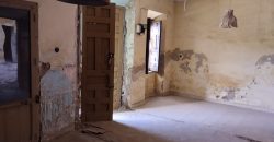 REF 25113- FANTASTICA CASA CENTRICA PARA REFORMAR