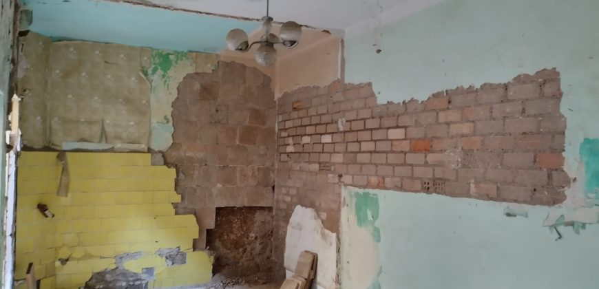 REF 25113- FANTASTICA CASA CENTRICA PARA REFORMAR