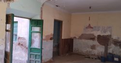 REF 25113- FANTASTICA CASA CENTRICA PARA REFORMAR