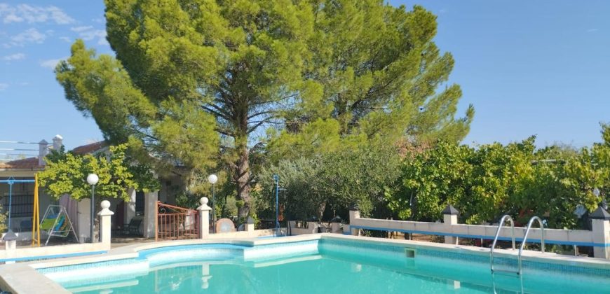 REF 23114- CHALET en ALMODOVAR del CAMPO