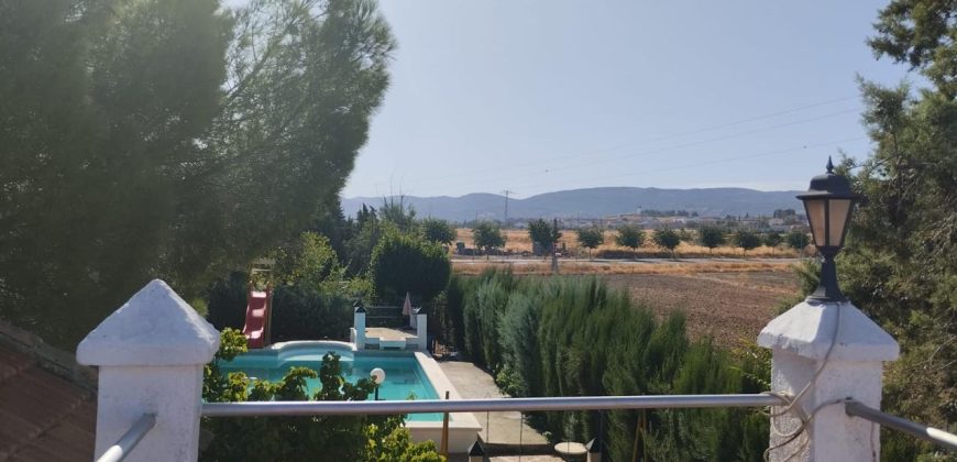 REF 23114- CHALET en ALMODOVAR del CAMPO