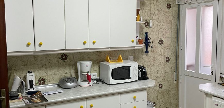 MAGNÍFICA CASA EN CENTRO PUEBLO CON PISCINA