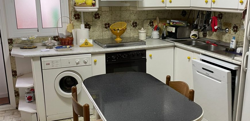 MAGNÍFICA CASA EN CENTRO PUEBLO CON PISCINA