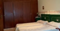 MAGNÍFICA CASA EN CENTRO PUEBLO CON PISCINA