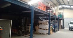 Amplia Nave Industrial en Polígono La Nava