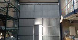 Amplia Nave Industrial en Polígono La Nava