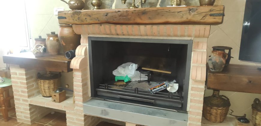 CHALET en VENTA: Vive al ritmo del campo, con todas las comodidades de hoy