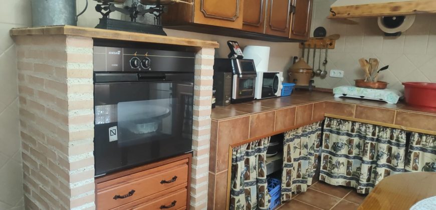 CHALET en VENTA: Vive al ritmo del campo, con todas las comodidades de hoy