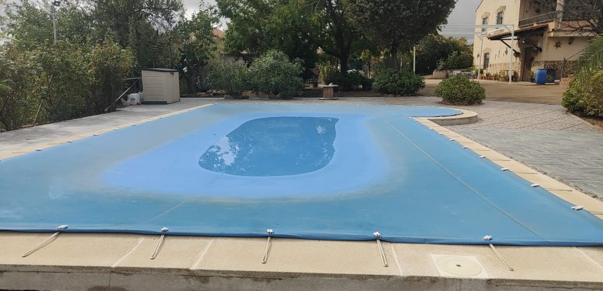 CHALET en VENTA: Vive al ritmo del campo, con todas las comodidades de hoy