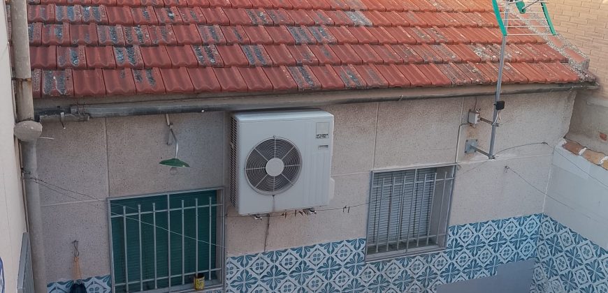 REF 25131 – COQUETA CASA A POCOS METROS DEL CENTRO