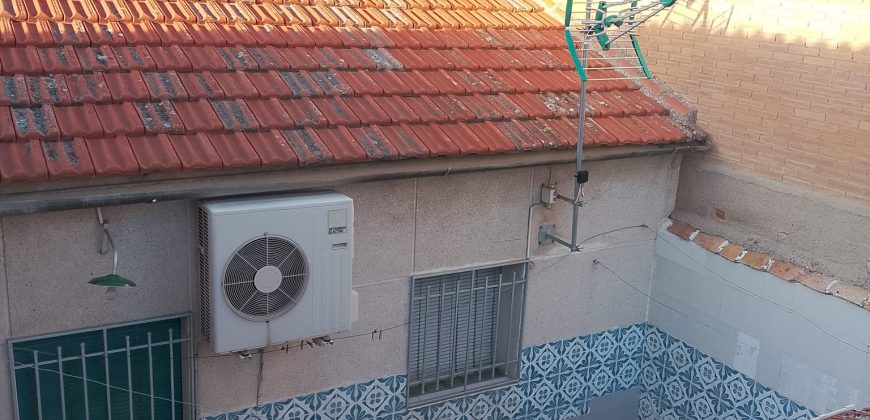 REF 25131 – COQUETA CASA A POCOS METROS DEL CENTRO