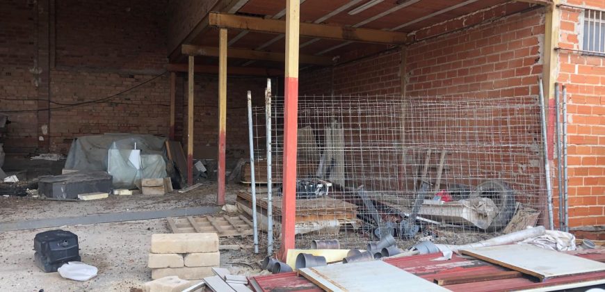 REF 25140b – ENORME SOLAR EN ALQUILER